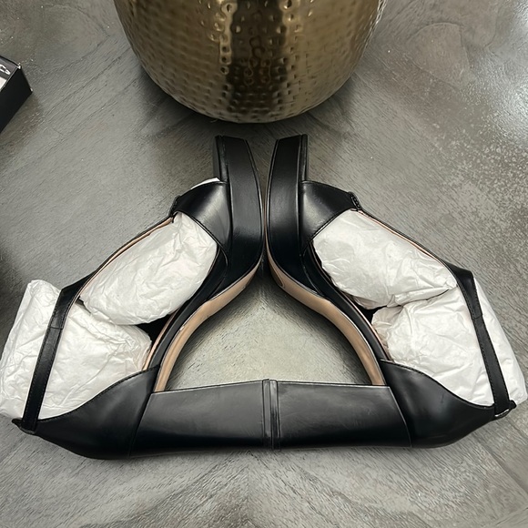 27 EDIT Naturalizer Jae Leather T-Strap Platform Dress Sandals - Picture 7 of 11